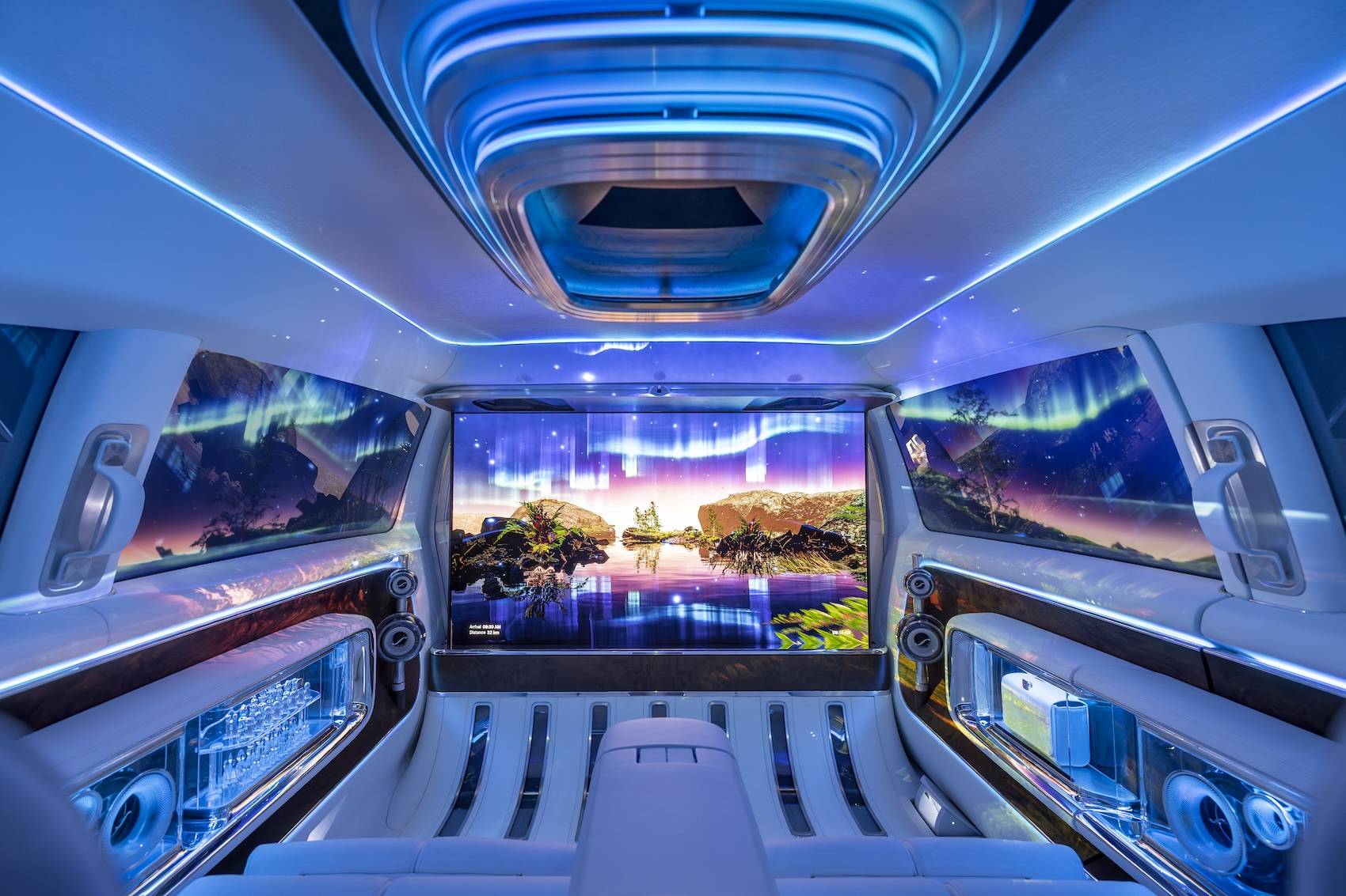 不止是新車聯歡，更是技術大會——深度解讀2025奔馳品牌科技日的信息系統集成服務